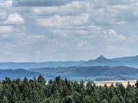 Burg Hohenzollern in der Ferne